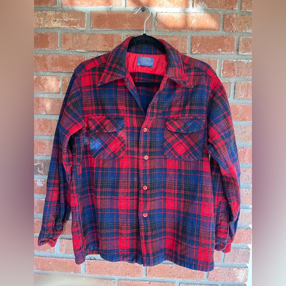 Vintage Men’s Pendleton Plaid Wool Button up Shirt Sz L Cabin cozy Gorp core